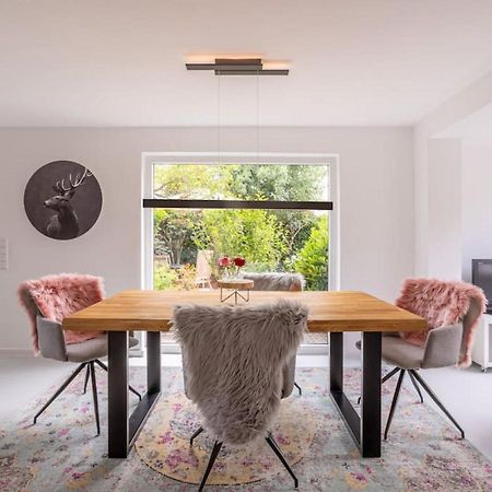 Adenauer Zwoelf - Das 5 Sterne Ferienhaus Mit Sauna Und Garten Am Eifelsteig Kerpen  Exteriör bild