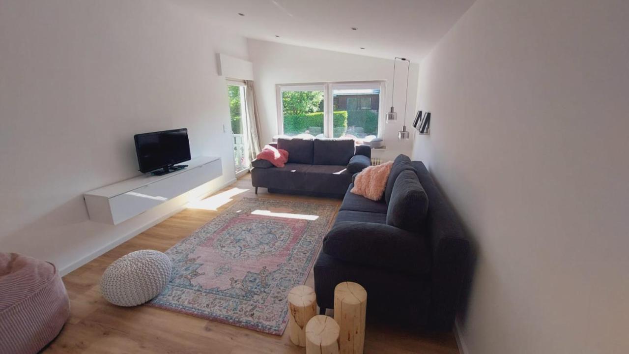 Adenauer Zwoelf - Das 5 Sterne Ferienhaus Mit Sauna Und Garten Am Eifelsteig Kerpen  Exteriör bild