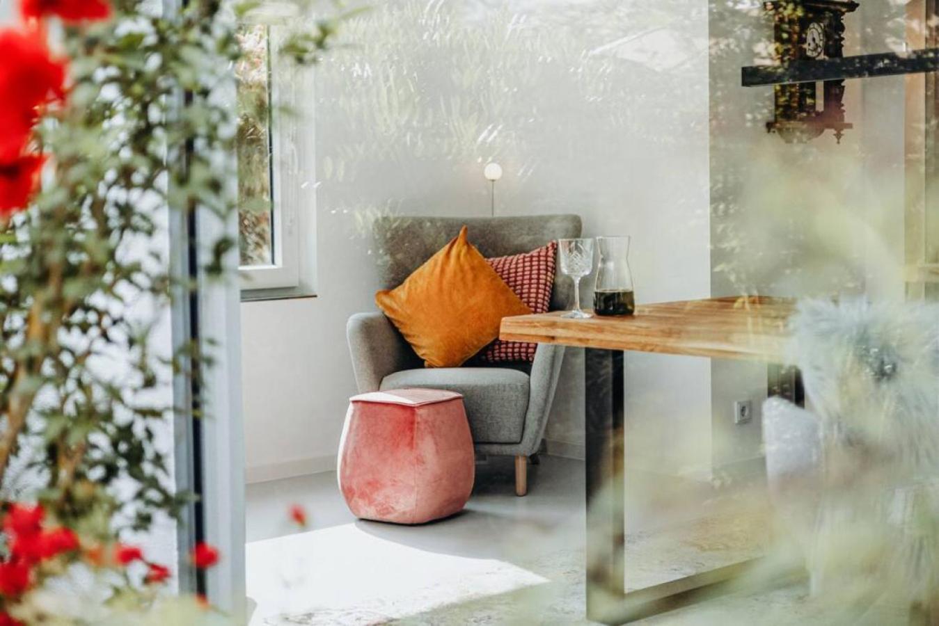 Adenauer Zwoelf - Das 5 Sterne Ferienhaus Mit Sauna Und Garten Am Eifelsteig Kerpen  Exteriör bild
