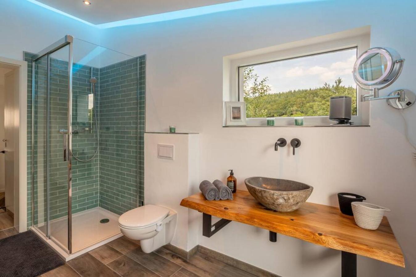 Adenauer Zwoelf - Das 5 Sterne Ferienhaus Mit Sauna Und Garten Am Eifelsteig Kerpen  Exteriör bild